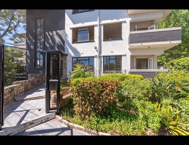 2 BEDROOM APARTMENT FOR SALE IN CLAREMONT UPPER